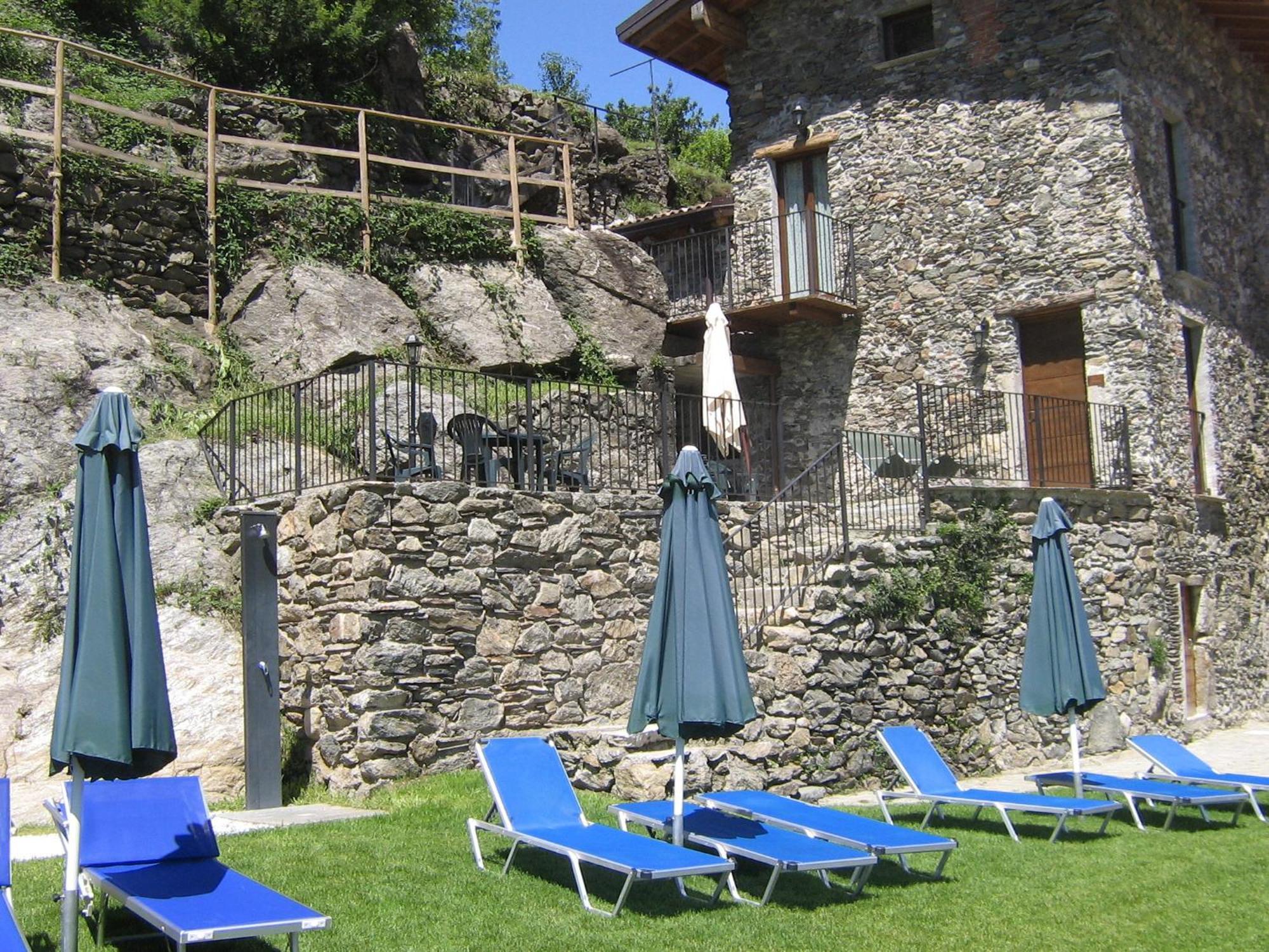 Borgo Erbiola Villa Colico Luaran gambar