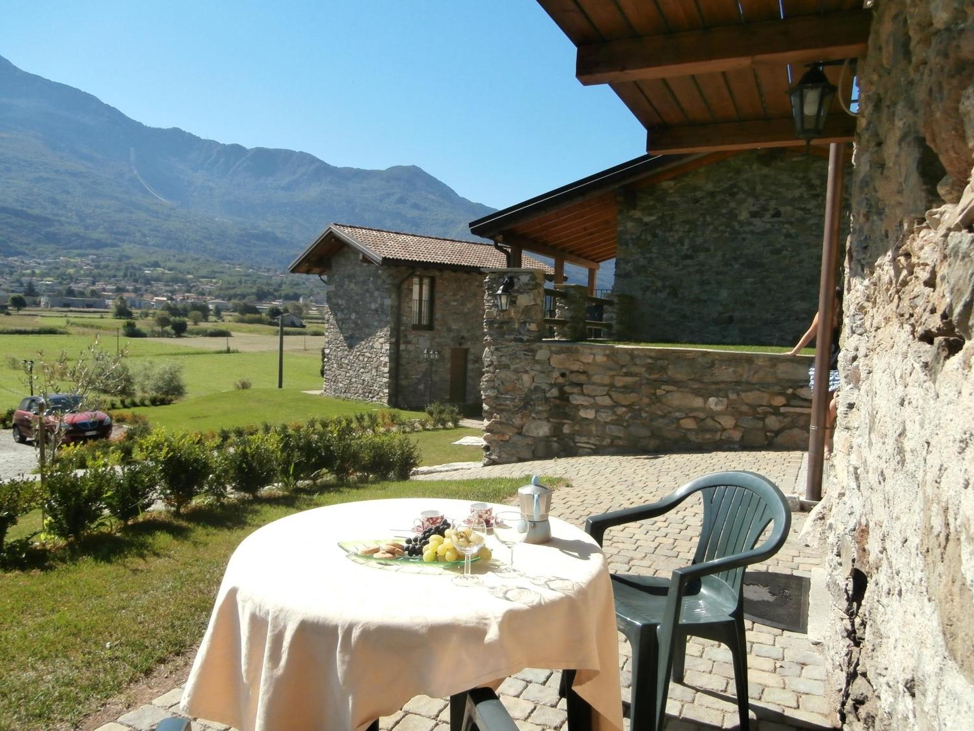 Borgo Erbiola Villa Colico Luaran gambar