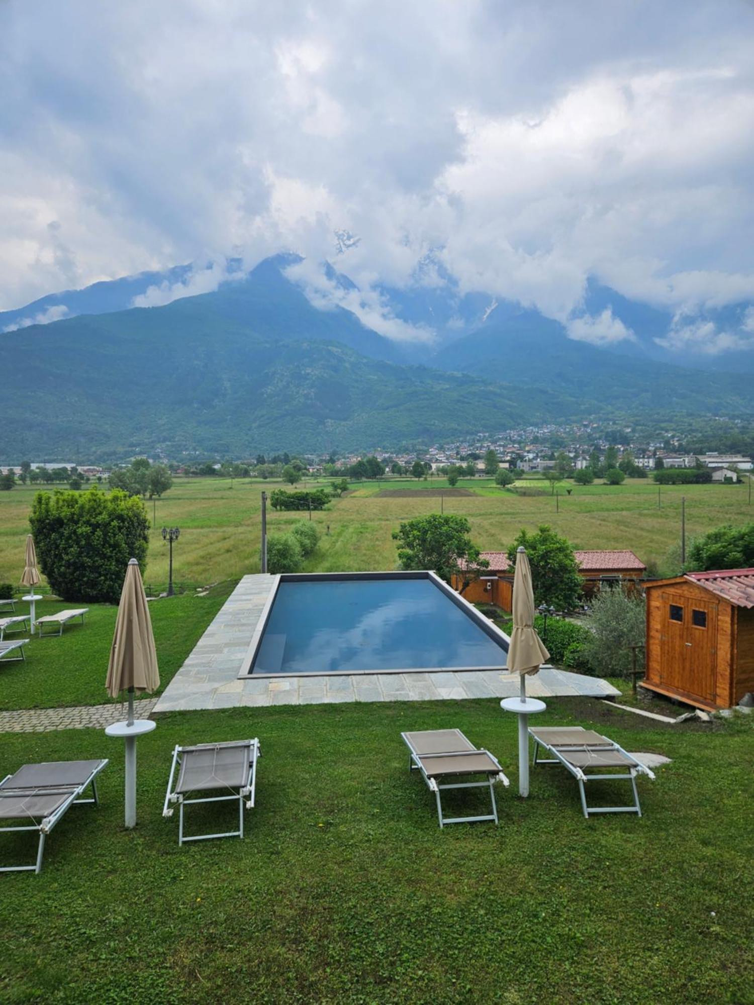 Borgo Erbiola Villa Colico Luaran gambar