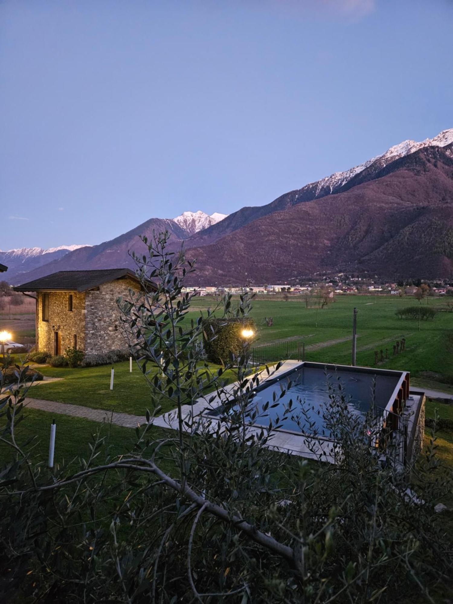 Borgo Erbiola Villa Colico Luaran gambar