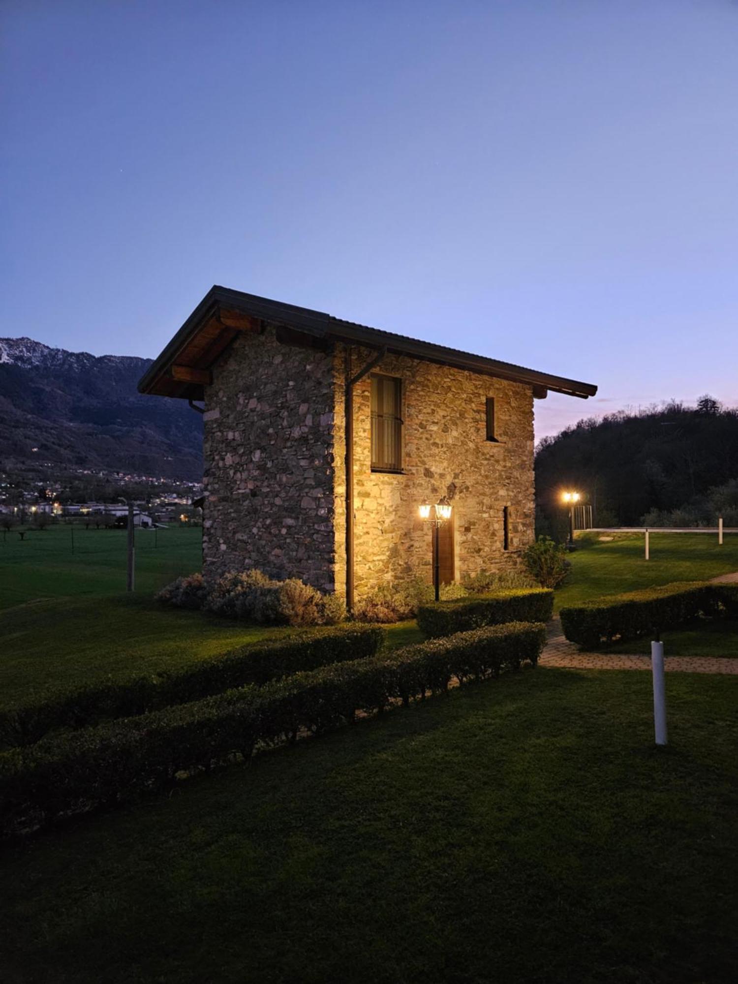Borgo Erbiola Villa Colico Luaran gambar