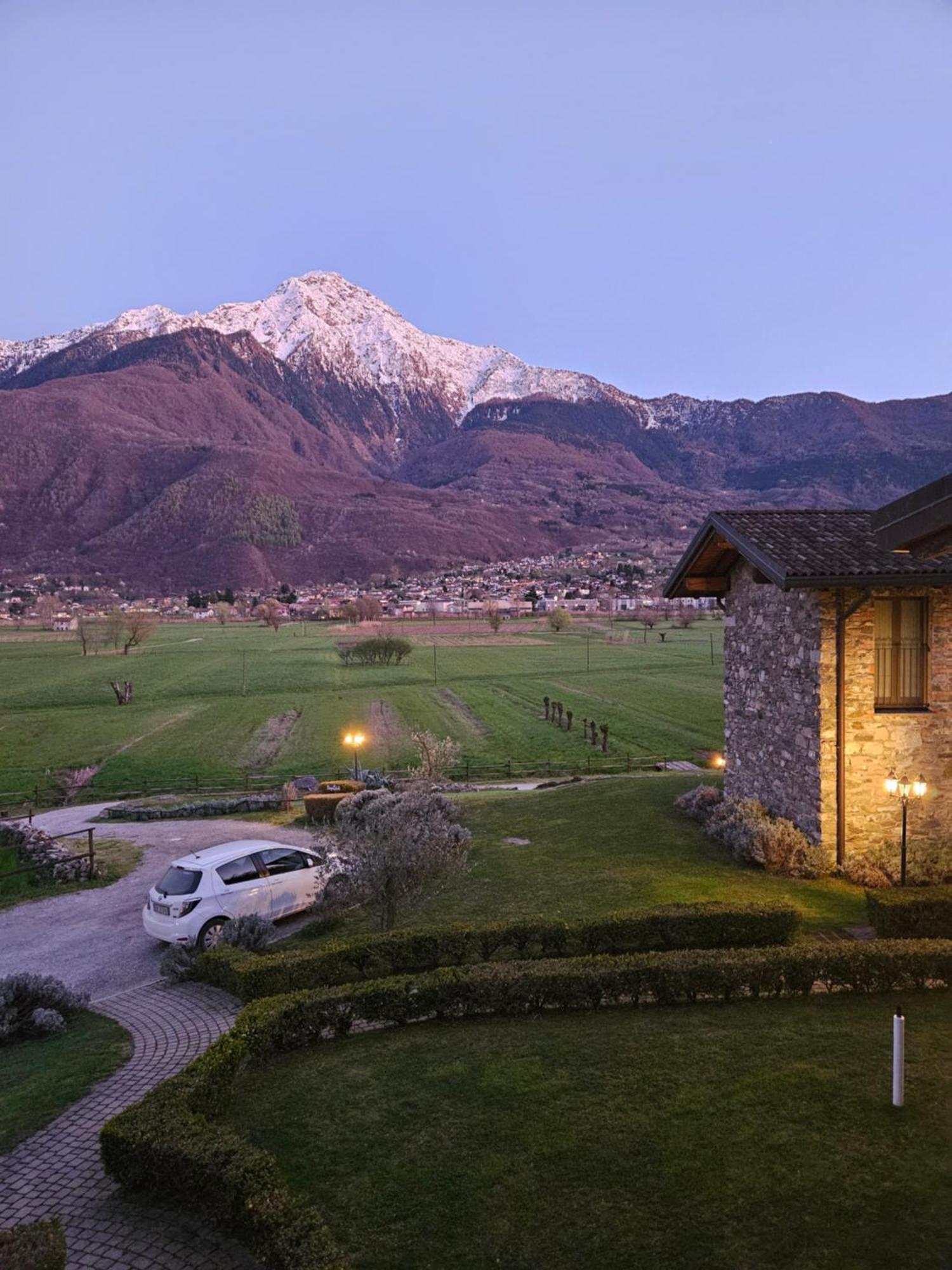 Borgo Erbiola Villa Colico Luaran gambar