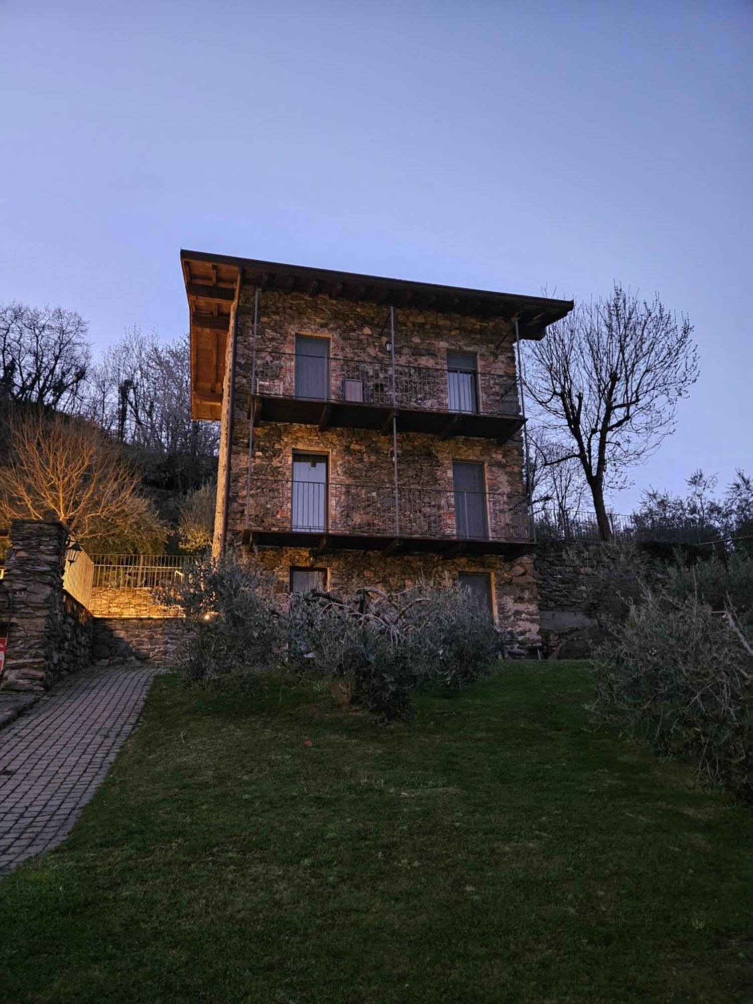 Borgo Erbiola Villa Colico Luaran gambar